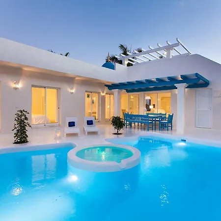 Clara Villa